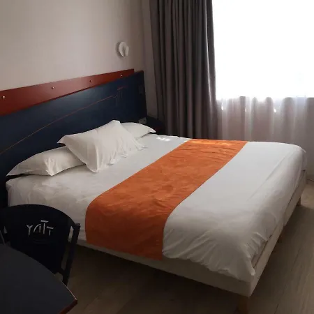 Yatt Hotell 3*