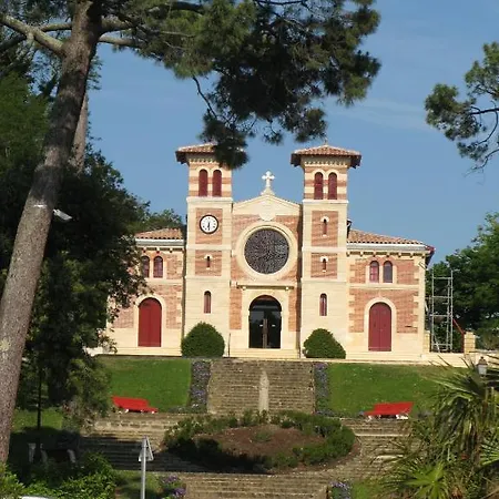 Yatt Szálloda Arcachon